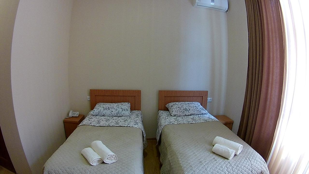 Canyon Hotel Khidi Bagian luar foto
