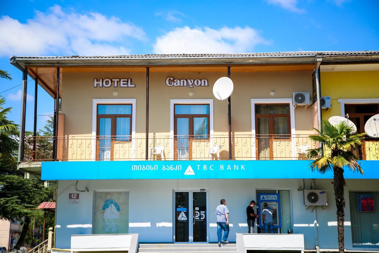 Canyon Hotel Khidi Bagian luar foto